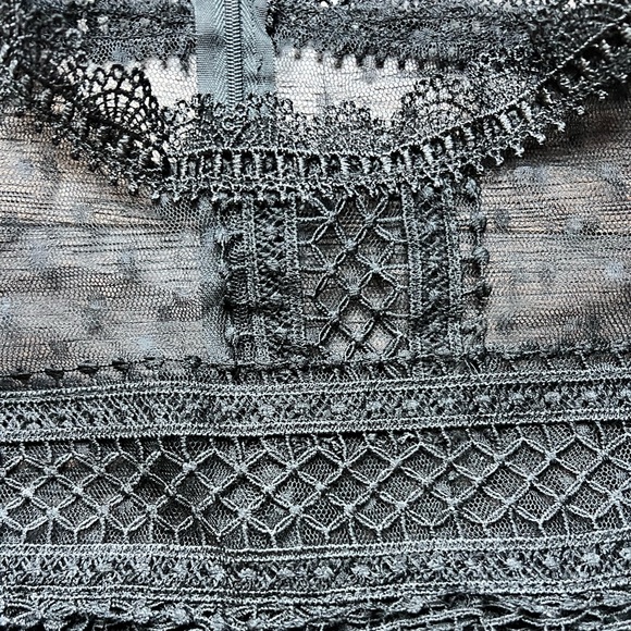 Chic Black Sheer Lace Long Sleeve Dress 🖤 - Picture 6 of 10